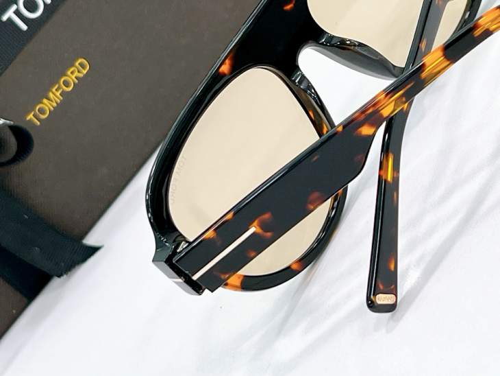 Picture of Tom Ford Sunglasses _SKUfw79278181fw